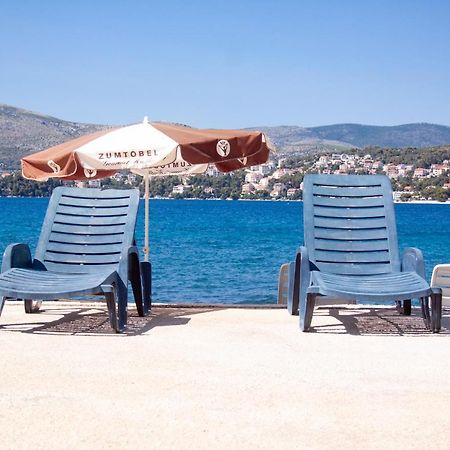 Marcel Apartment Mit Meerblick Trogir Exterior foto