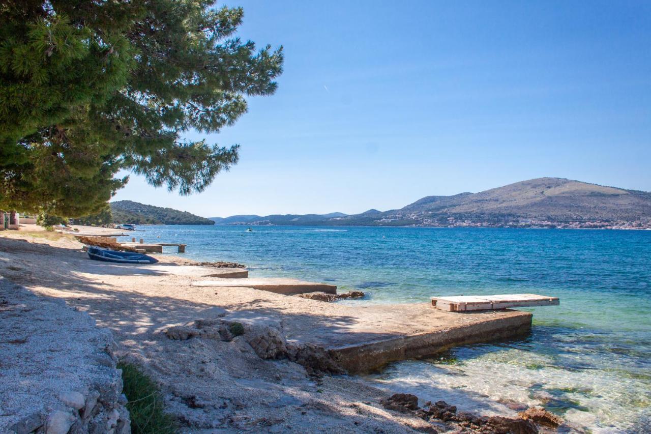 Marcel Apartment Mit Meerblick Trogir Exterior foto