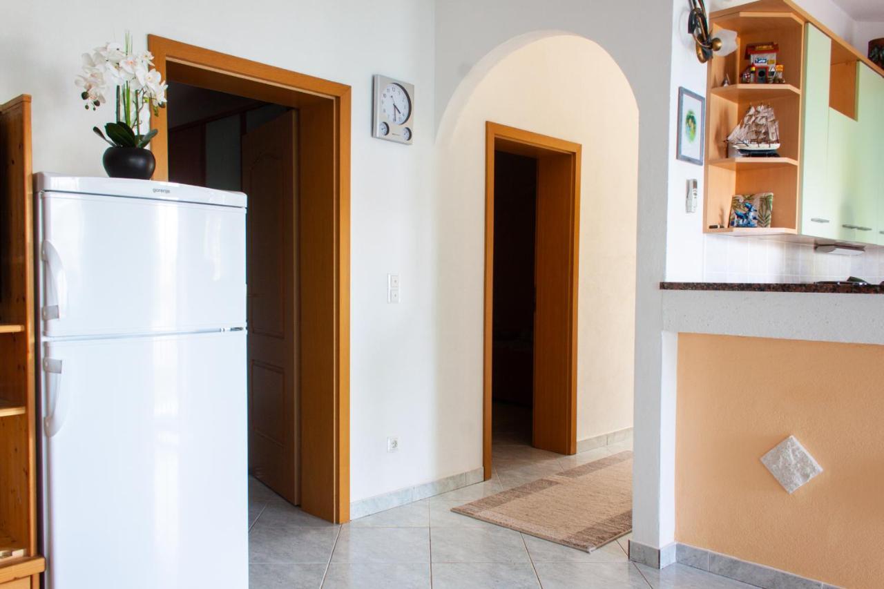 Marcel Apartment Mit Meerblick Trogir Exterior foto
