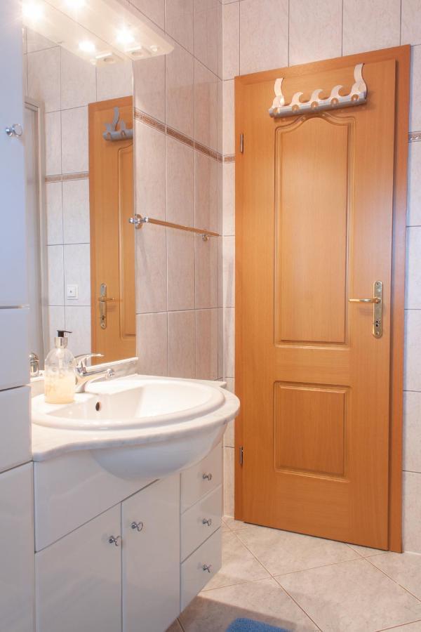 Marcel Apartment Mit Meerblick Trogir Exterior foto